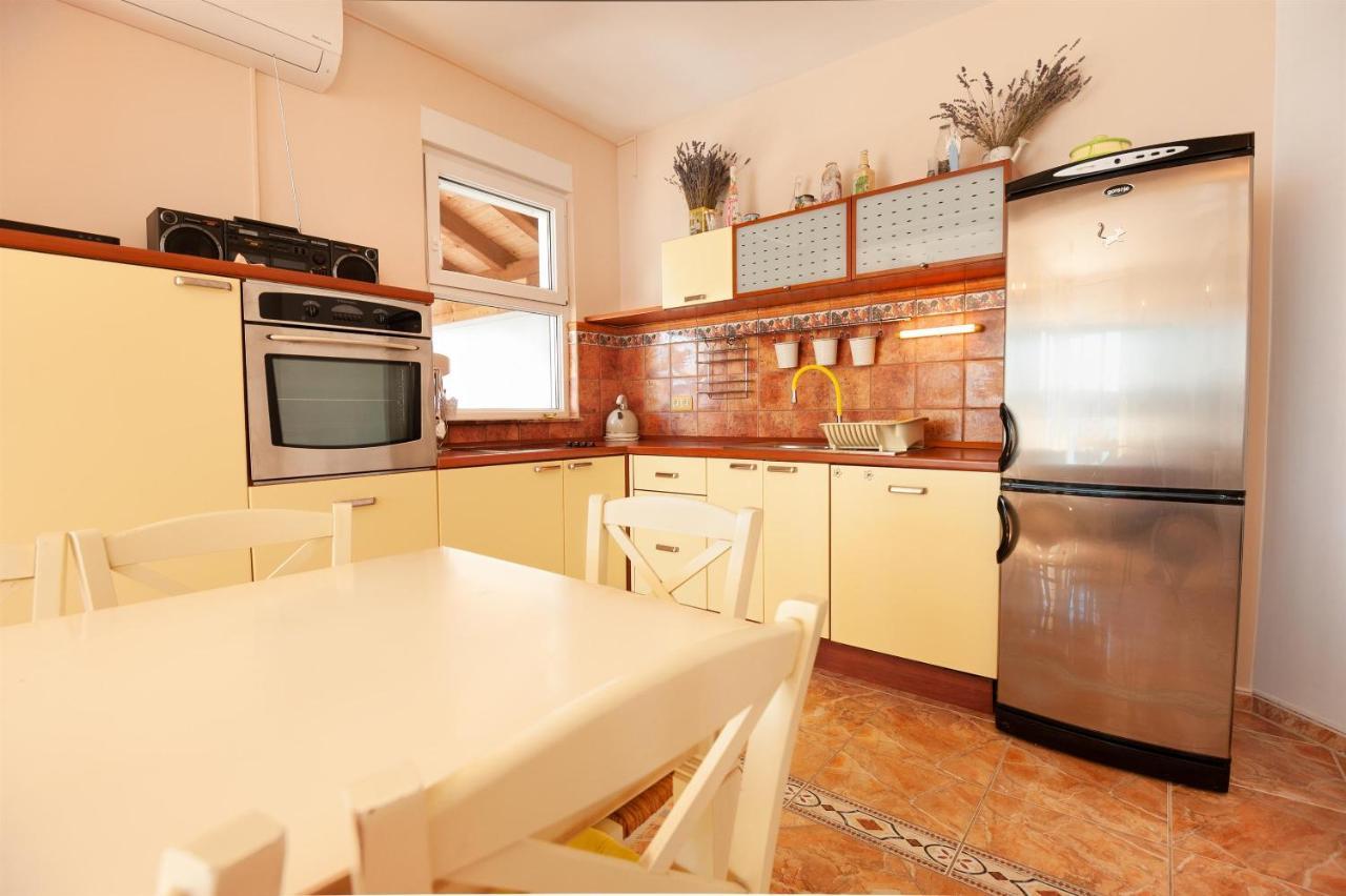 Apartments Gordana Lokva Rogoznica Kültér fotó