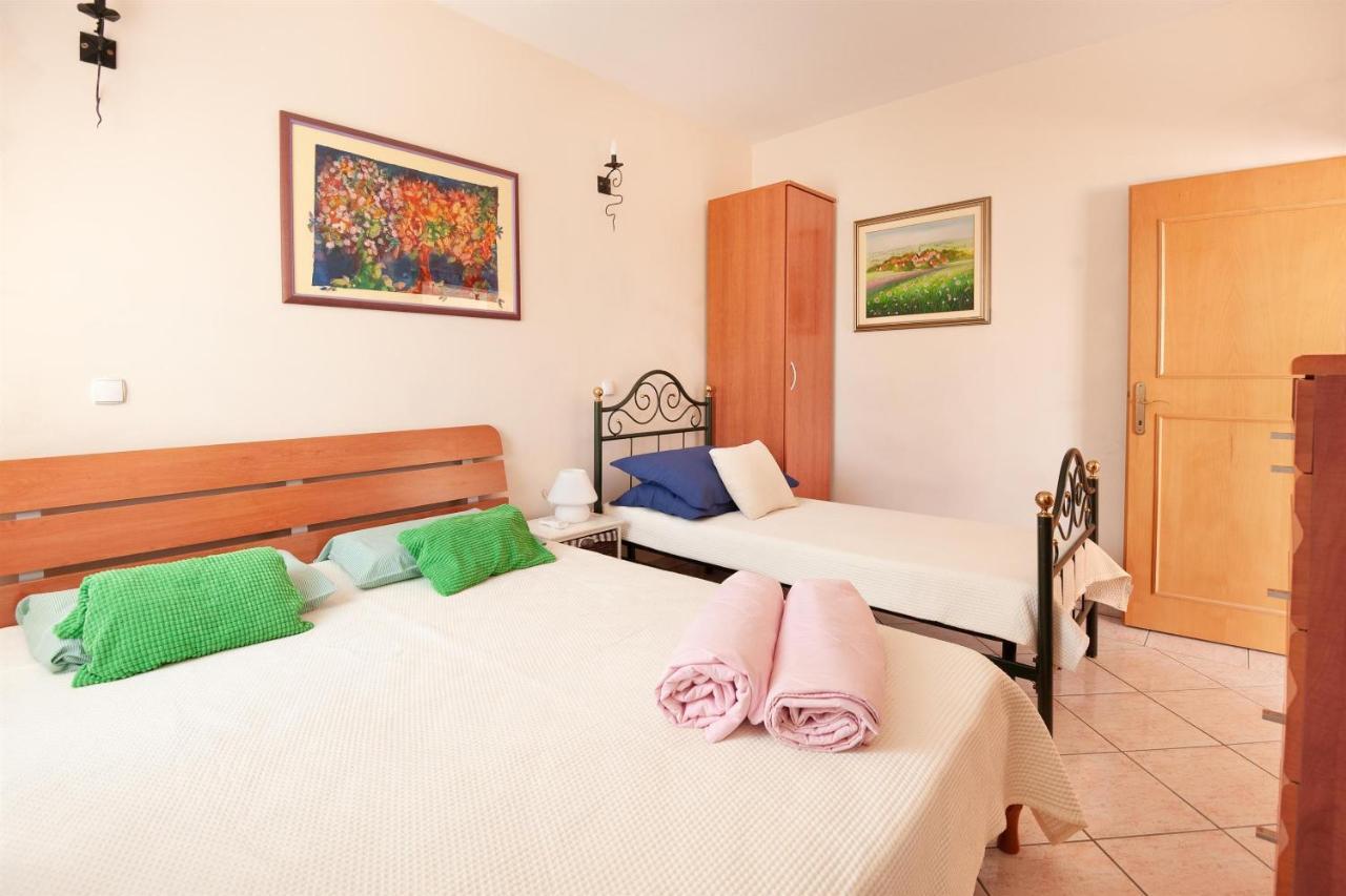 Apartments Gordana Lokva Rogoznica Kültér fotó