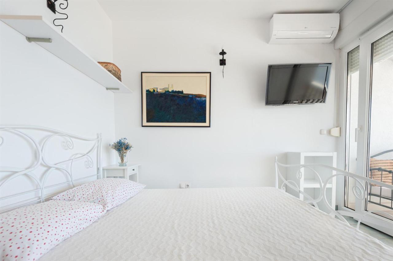 Apartments Gordana Lokva Rogoznica Kültér fotó