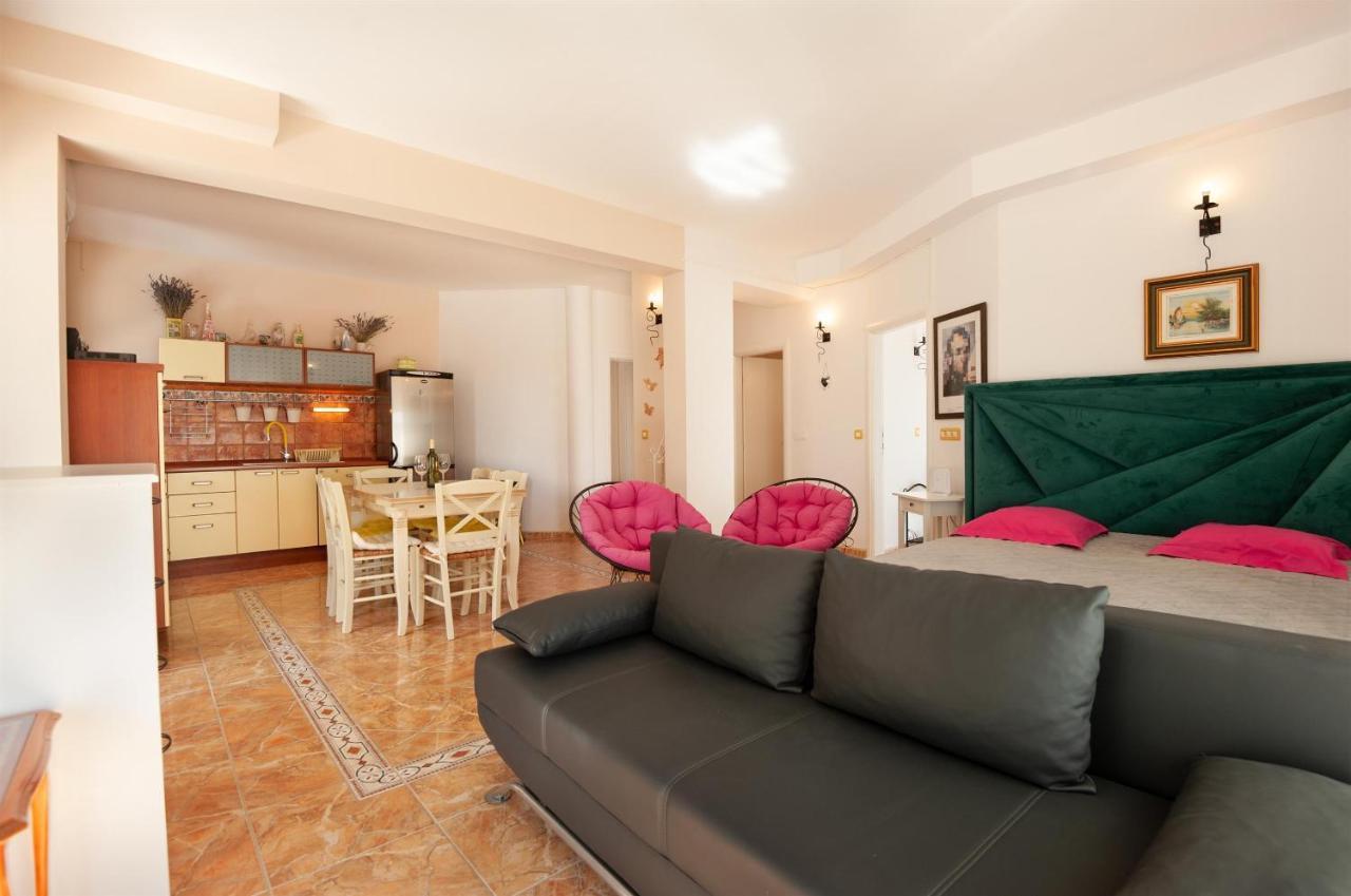 Apartments Gordana Lokva Rogoznica Kültér fotó